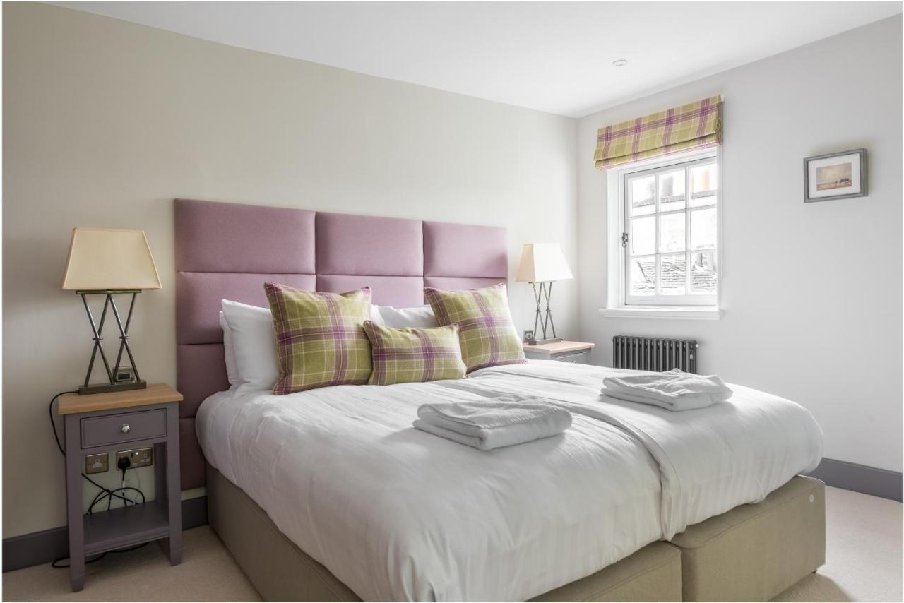 Apartment Stunning Ramsay Gardens EDI